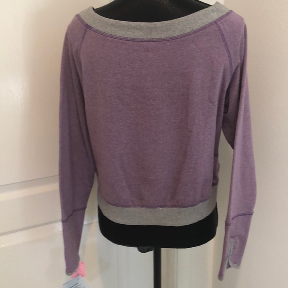 Crop Sweat Shirt - Picture 3 of 4